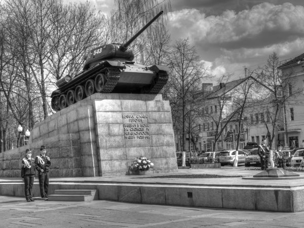 Сквер танкистов орел рисунок
