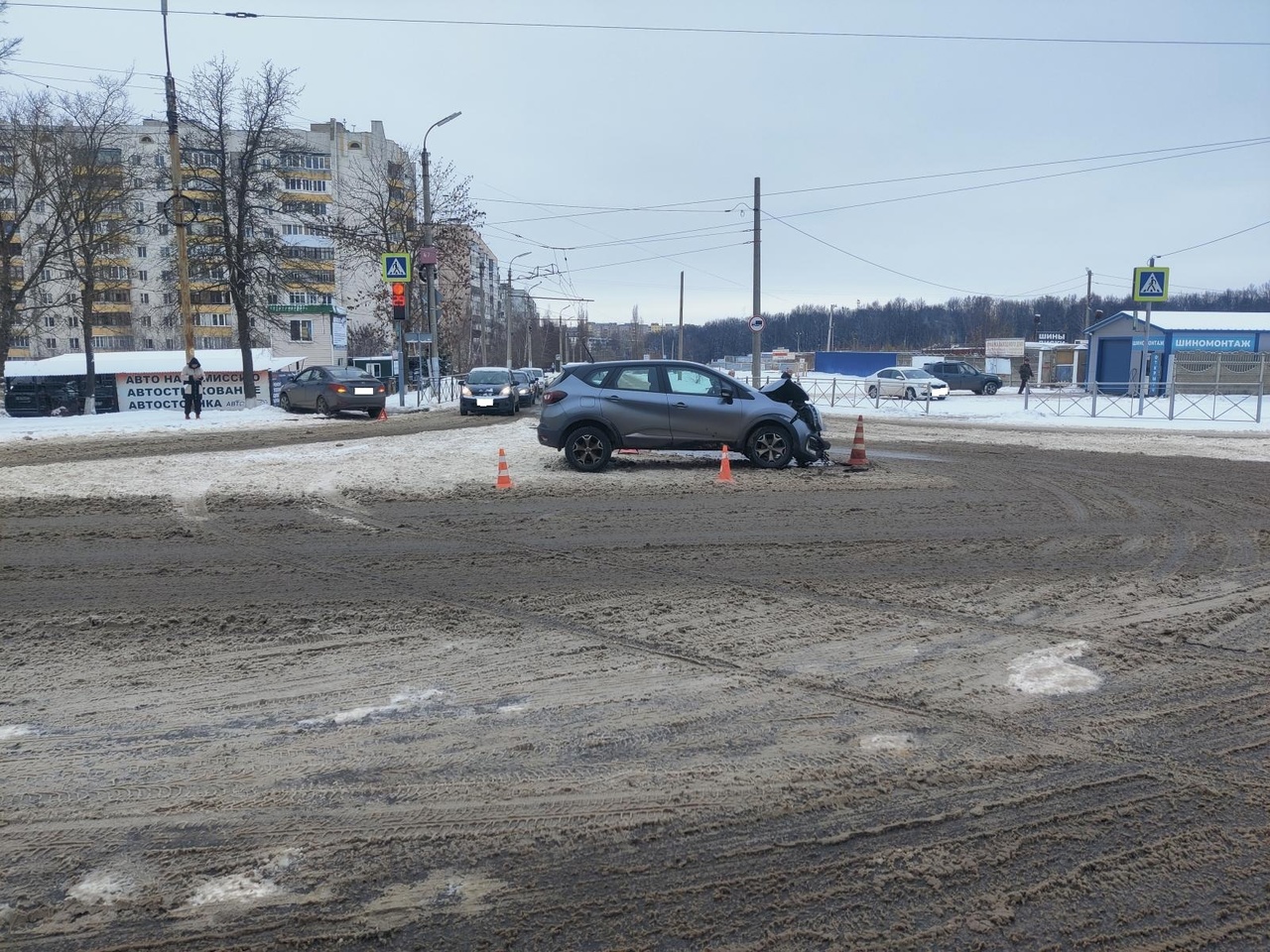 Россия 22.11 2021. Авария на Московском шоссе в Орле. Перекресток дорога. Перекресток Орел. Пересечение улиц.